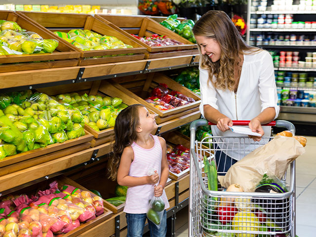 Mother and daughter shopping</perch:content>